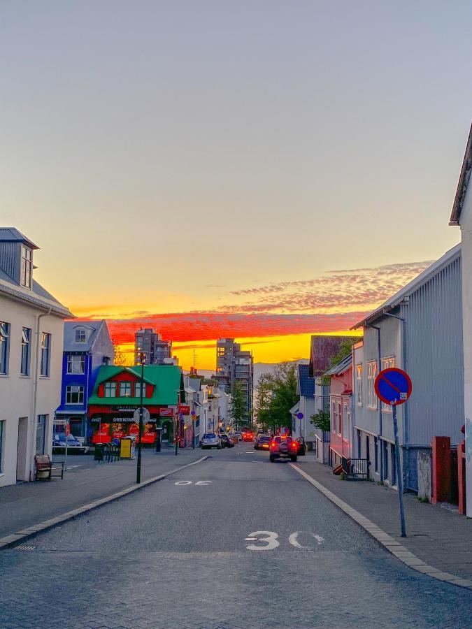 Enjoy Reykjavik Yellow Door Apartment Extérieur photo